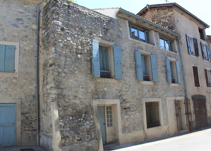 Maison De Village